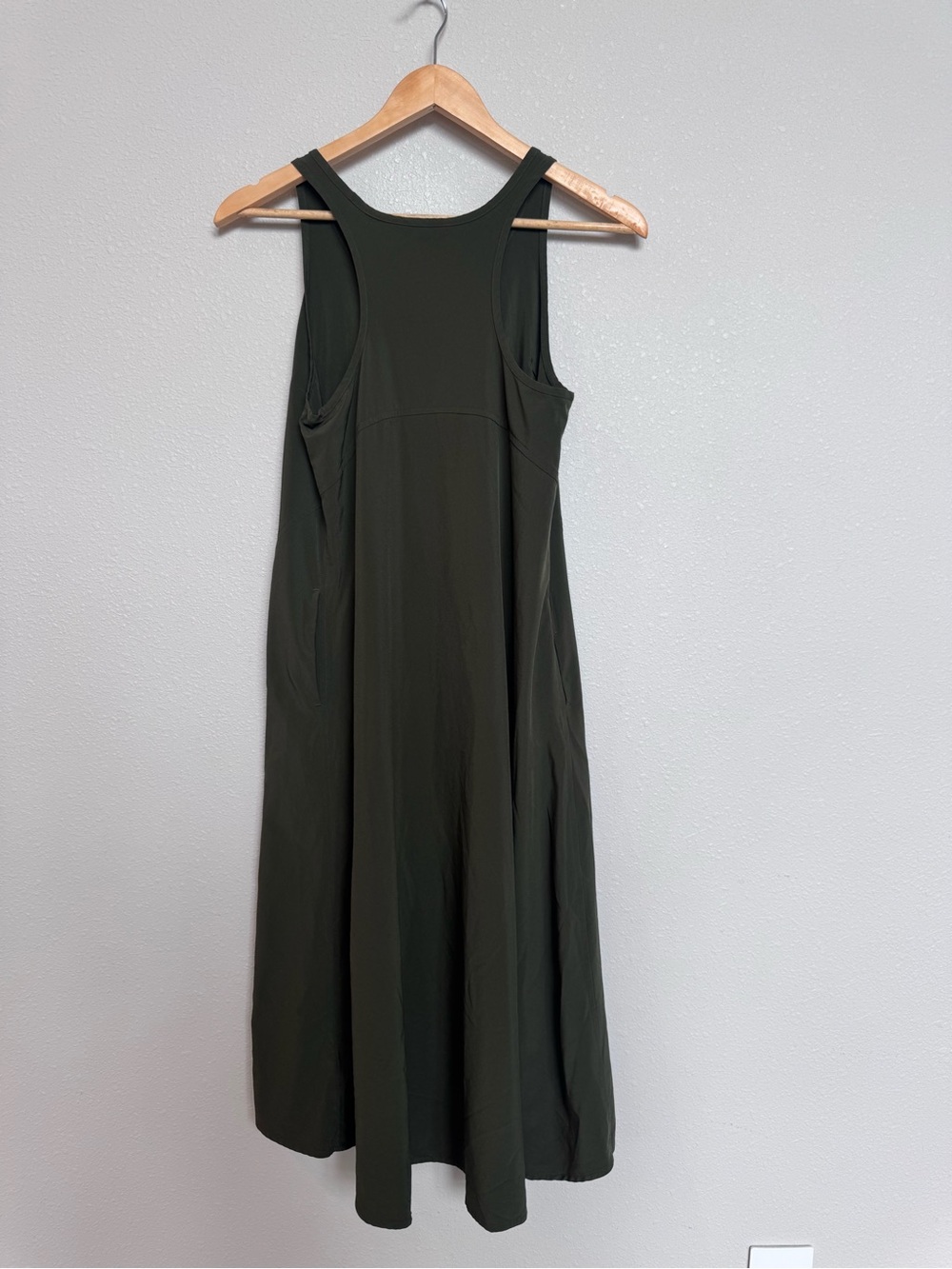Athleta Presidio Traveler Maxi Dress in Olive size XSPetite - Picture 8 of 12